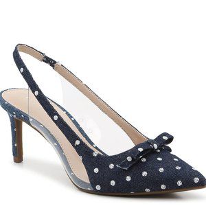 Kelly & Katie-Zarina Pump